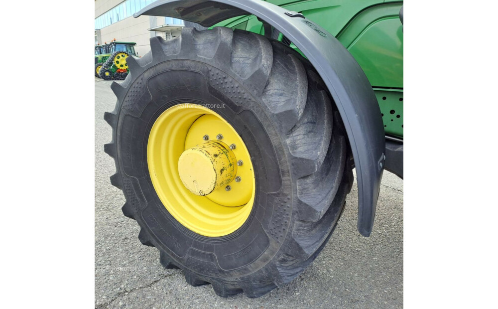 John Deere 6215R Usato - 8