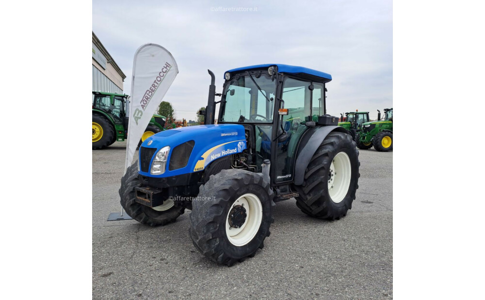 New Holland 4050 Usato - 1