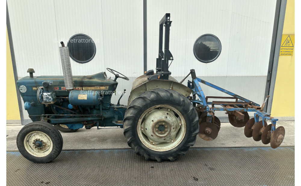 Trattore Ford 3000 - 50 cv - 12