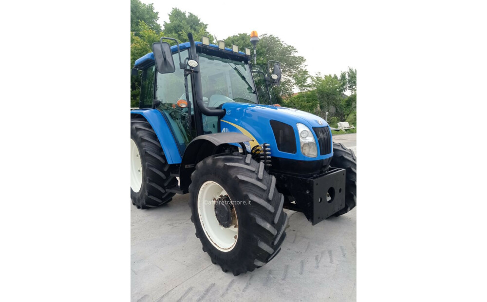 New Holland T5050 Usato - 3