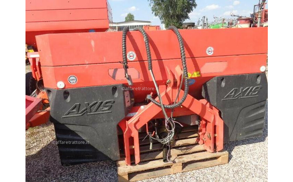 Kuhn AXIS 30.1 Usato - 1