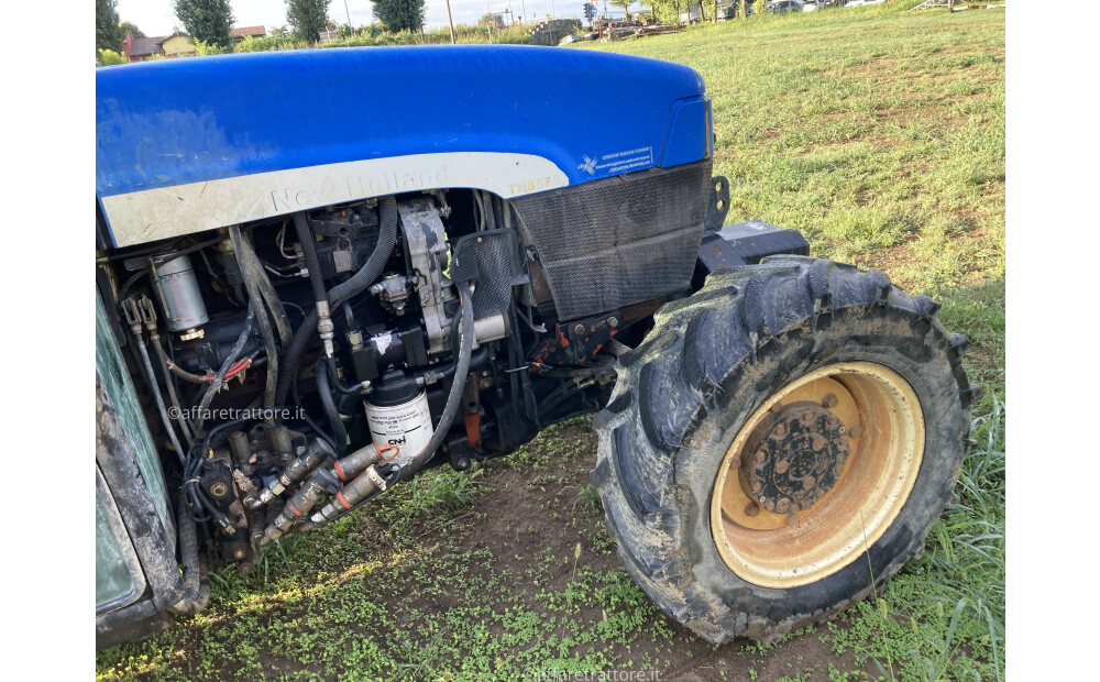 New Holland TN85FA Usato - 6