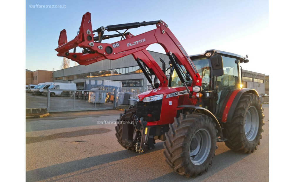 Massey Ferguson 4708M Usato - 3