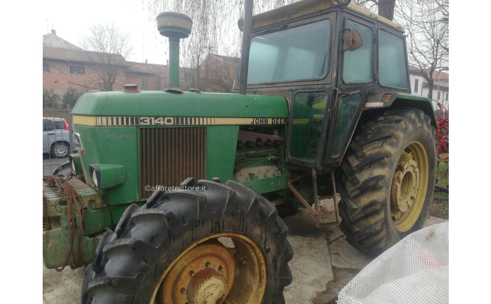 JOHN DEERE 3140 Usato - 2