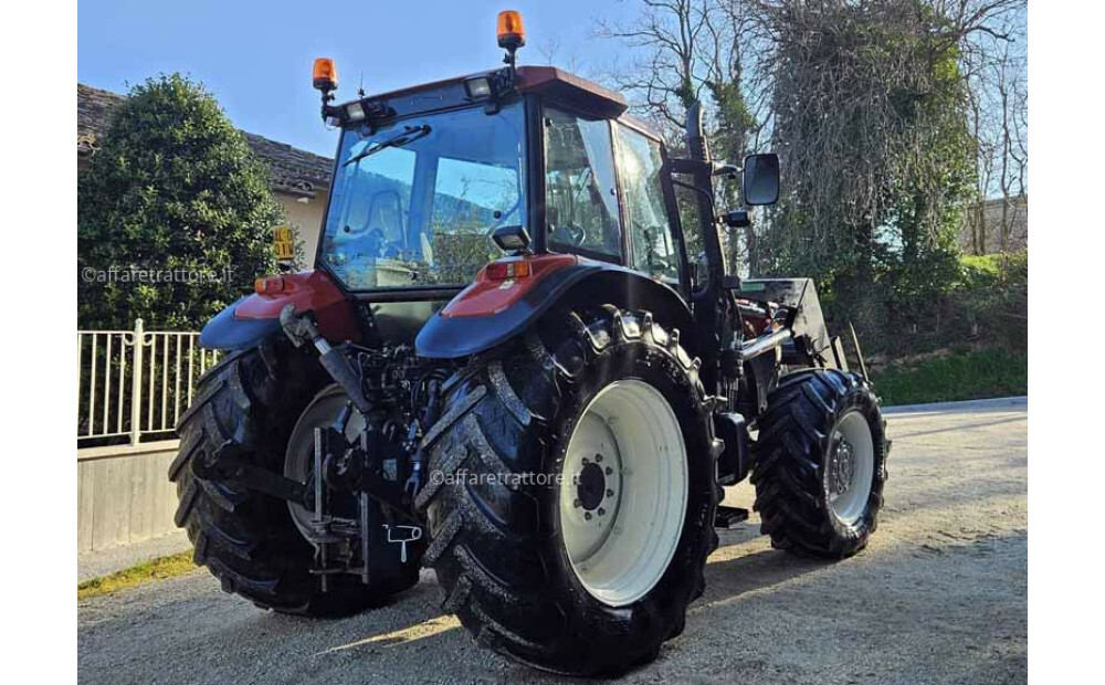 New Holland M135 Usato - 2