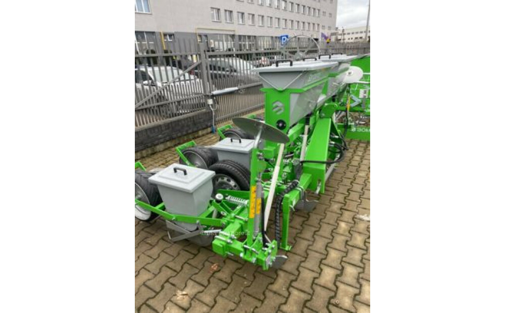 Bomet Precision seeder / Semoir de précision / Siewnik punktowy Nowy - 1