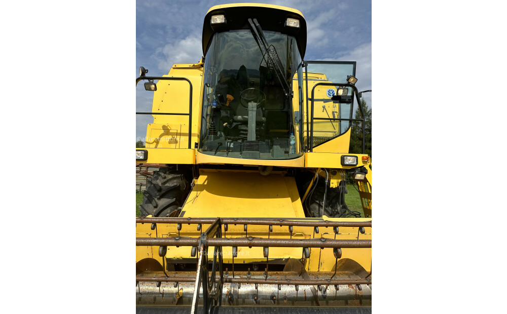 New Holland TX 66 Usato - 3