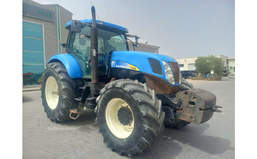 New Holland T7040 POWER COMMAND Usato - 1