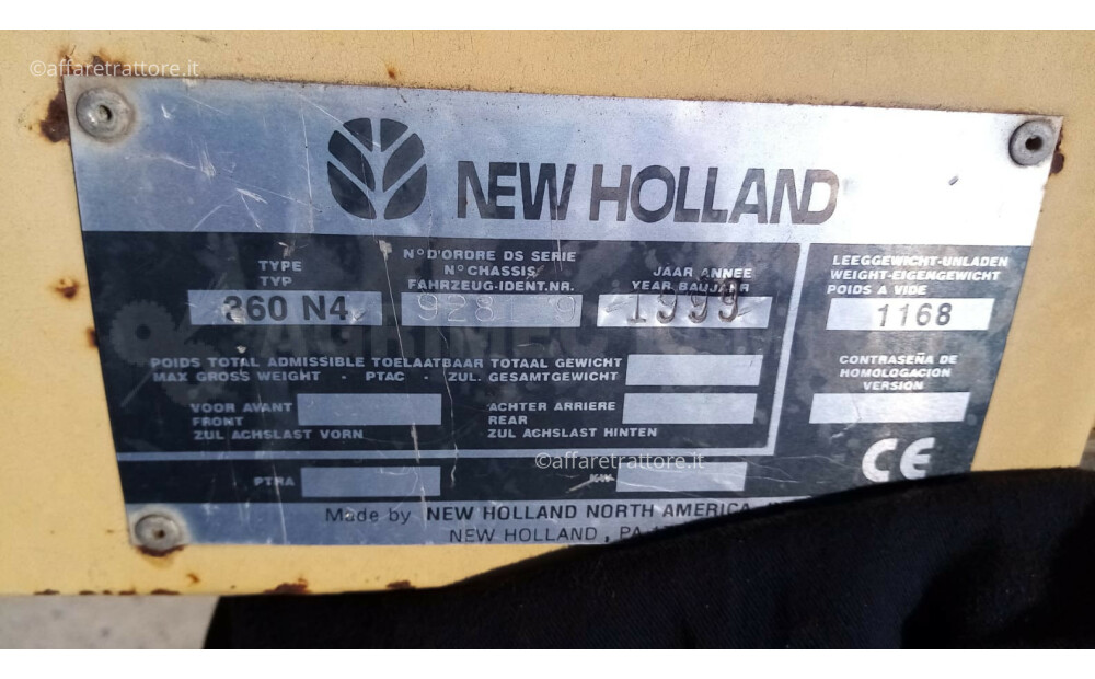 New Holland 4F Usato - 4