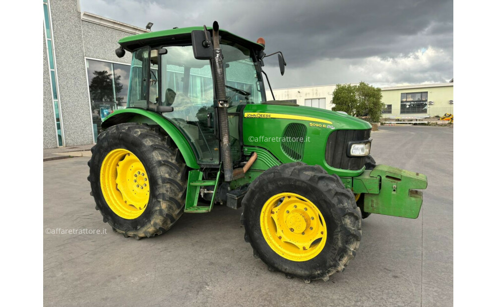 John Deere 5090R Usato - 1