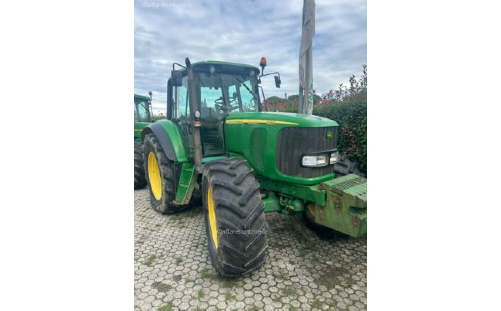 John Deere 6820 Usato - 1