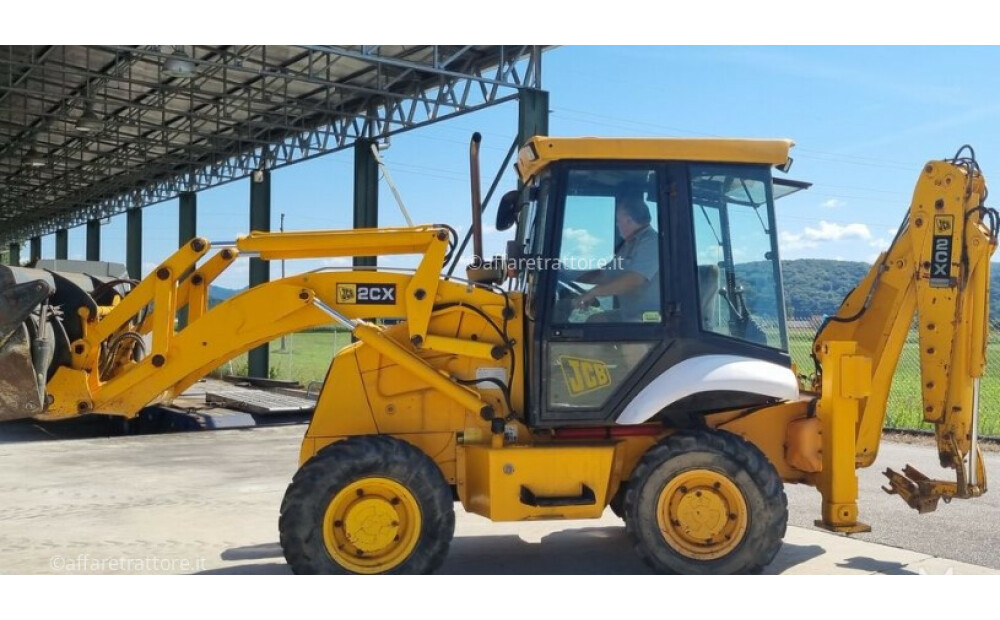 JCB 2 CX Usato - 2