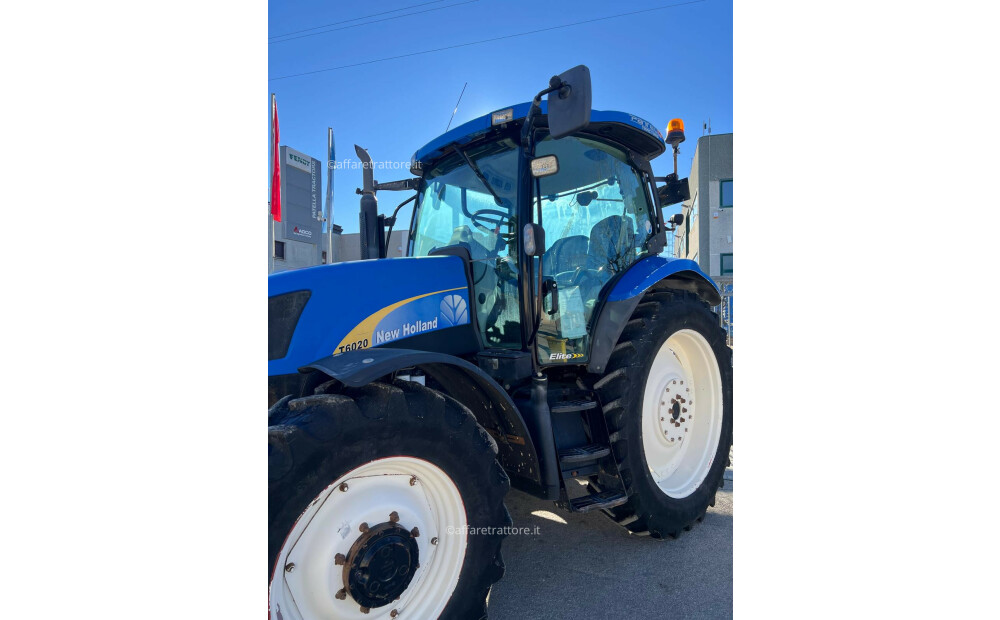 New Holland T6020 Usato - 1