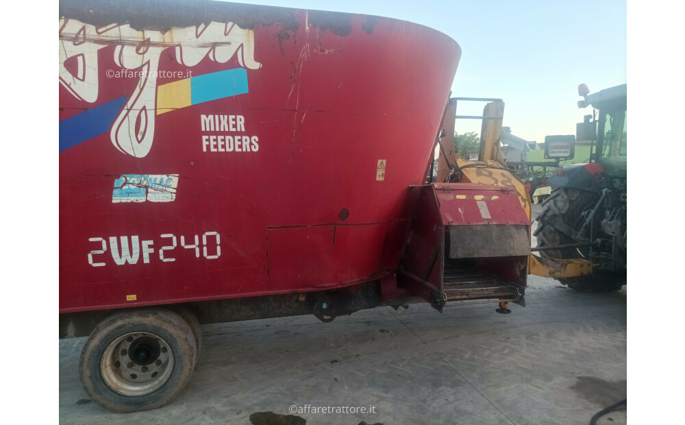 Agm Unifeed W240 Usato - 11