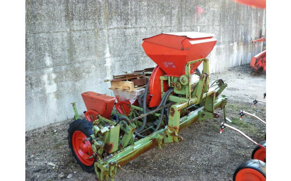 Kuhn - Nodet Pneusem Usato - 3