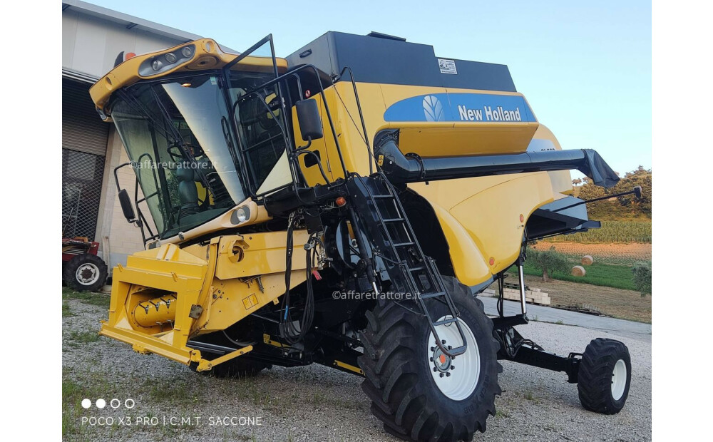 New Holland CL 560 4WD Usato - 2