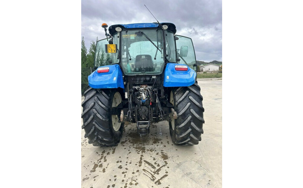 New Holland T5 Usato - 3