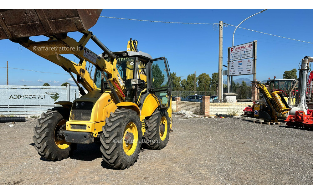 NEW HOLLAND B115-4PS Usato - 1