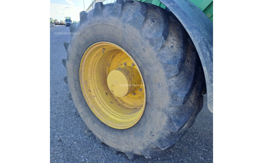 John Deere 6175R Usato - 8