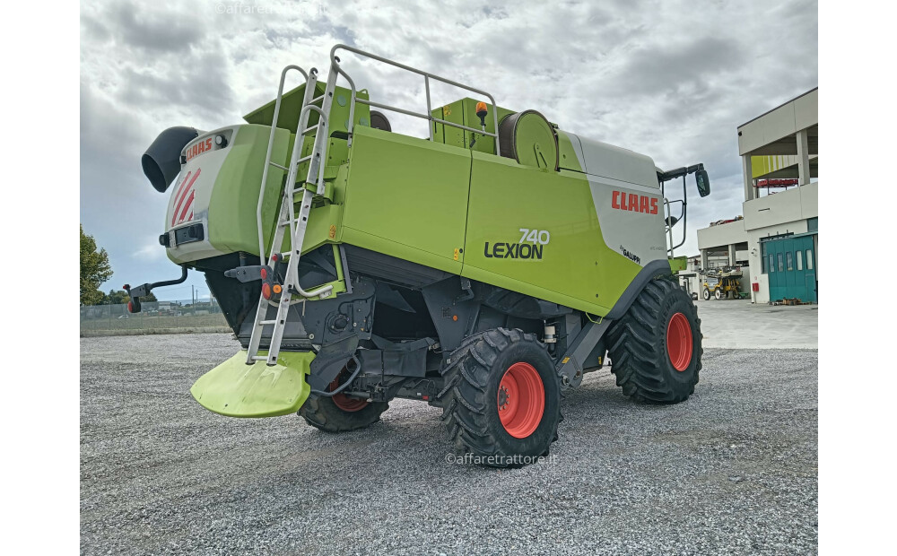 Claas LEXION 740 Usato - 11