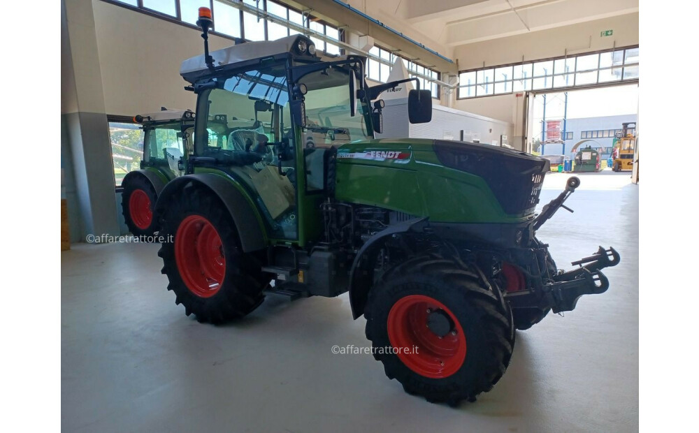 Fendt 211F Usato - 3