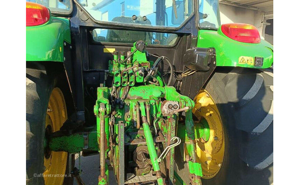 John Deere 5820 Usato - 9