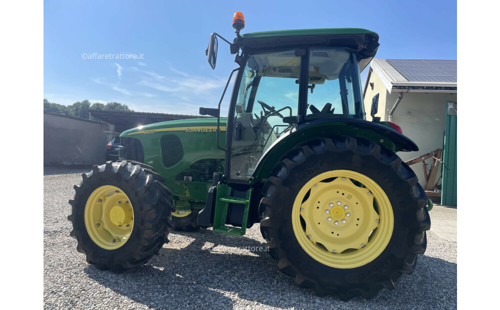 John Deere 5820 Usato - 2