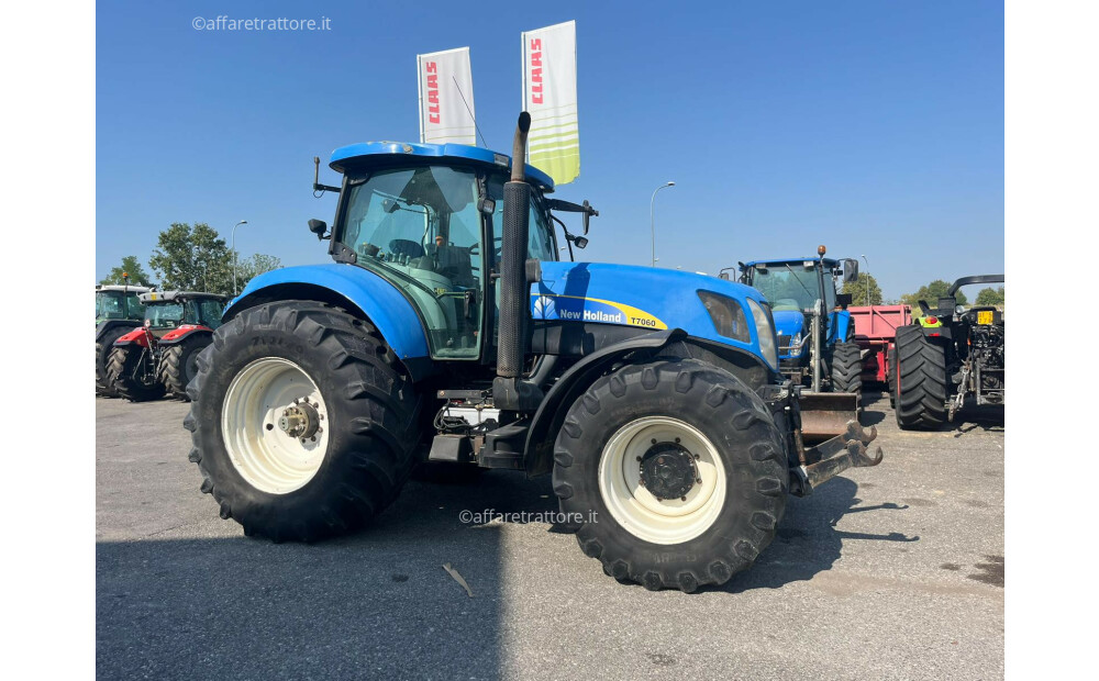 New Holland T7060 Usato - 12