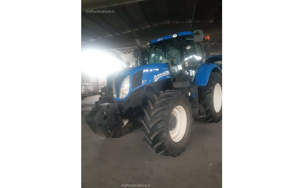 New Holland T7.200 Usato - 1