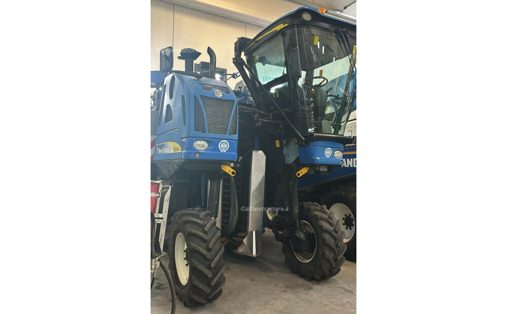 Vendemmiatrice New Holland Braud 6070VL - 1