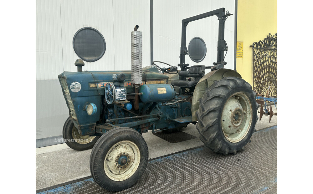 Trattore Ford 3000 - 50 cv - 8