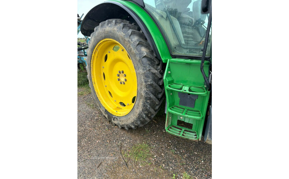 John Deere 6120R Usato - 9