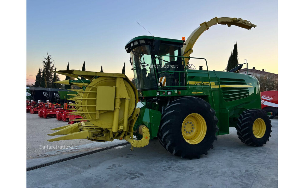 John Deere 7700 Usato - 4