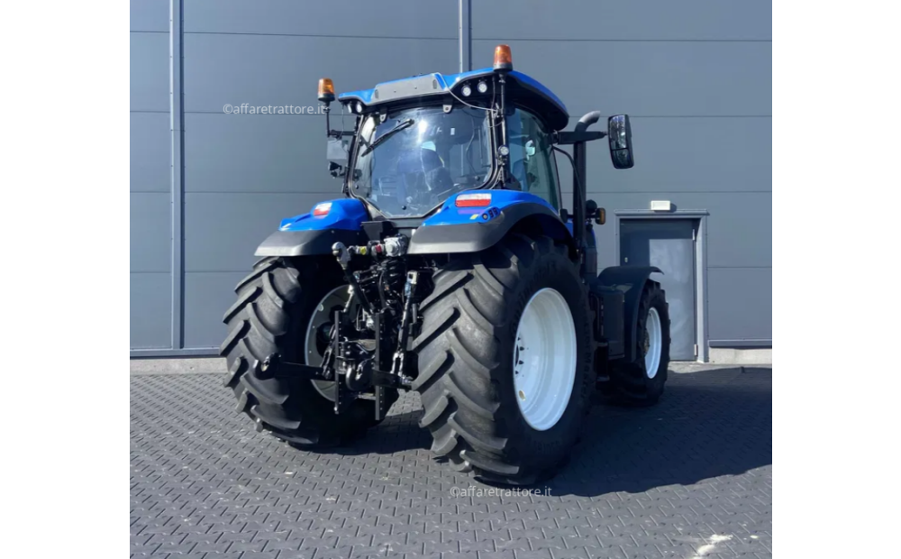 New Holland T7.225 Usato - 3