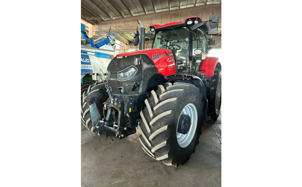 Case-Ih OPTUM 300 Usato - 1