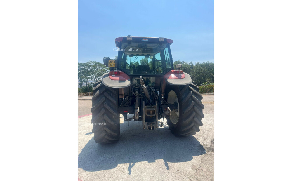 New Holland M135 Usato - 4