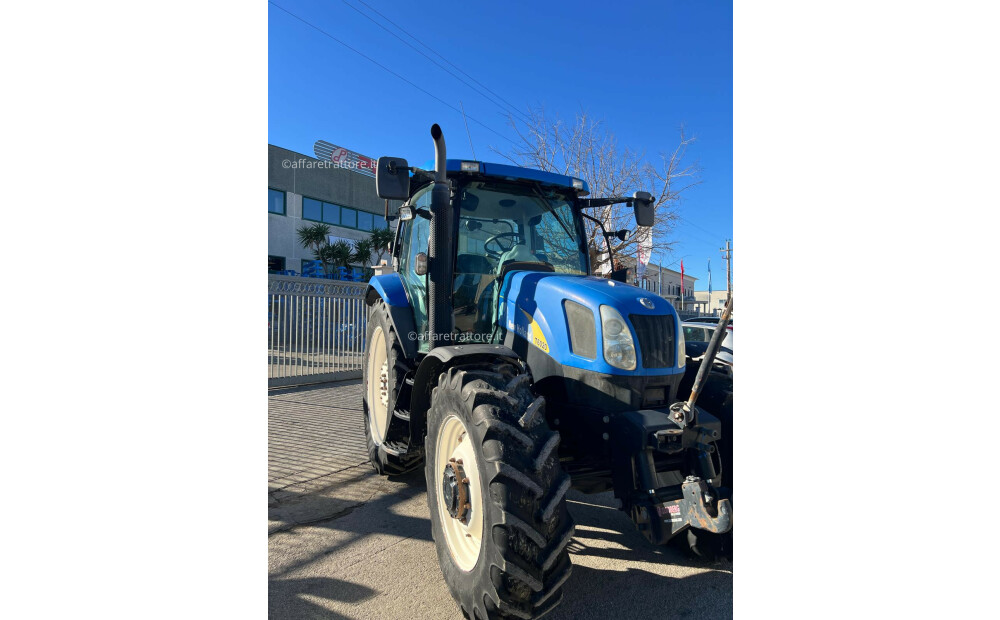 New Holland T6020 Usato - 3