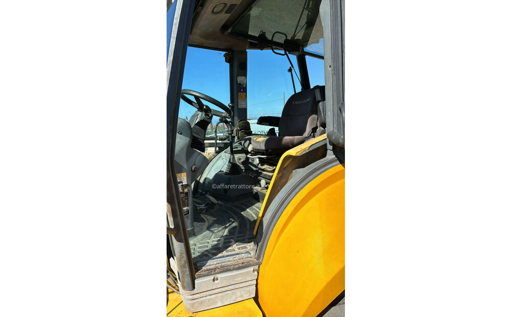 NEW HOLLAND B115-4PS Usato - 2