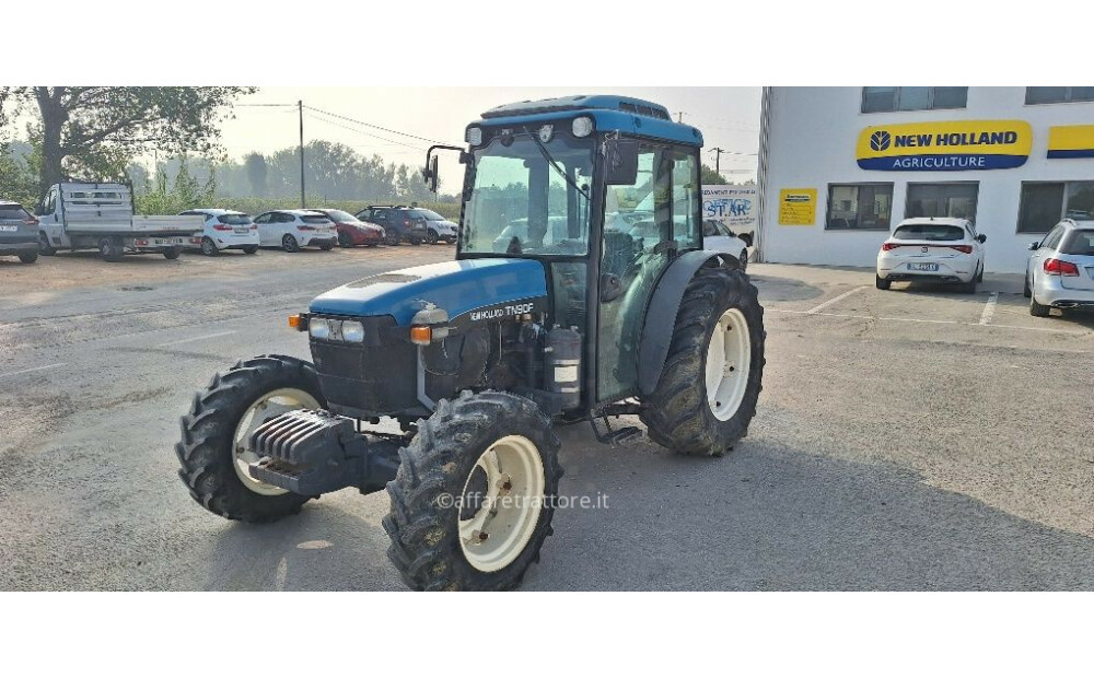 New Holland TN90F Usato - 2