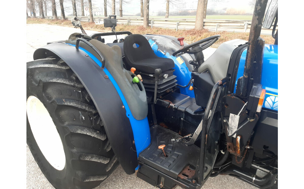 Trattore Specialistico New Holland TNF A 95 Usato - € 17 000 - Affare ...