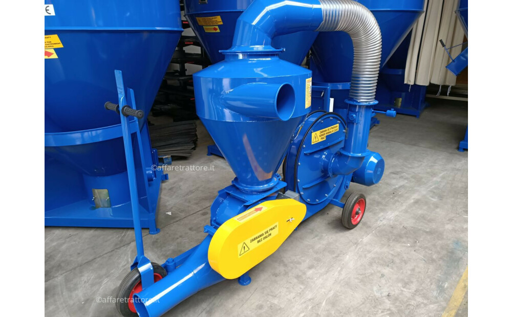 Dozamech Saug-Druckgebläse / Suction and pressure blower / Suceuse à grains / Пневматический вдуватель / Dmuchawa ssąco-tłocząca T-420 Nowy - 3