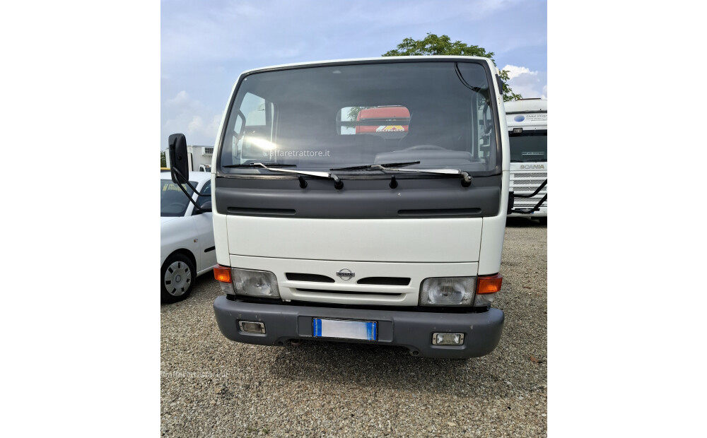 Nissan CABSTAR E. 110 CON CASSONE IN ALUMINIO Usato - 1