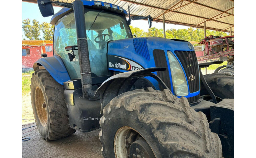 New Holland TG255 Usato - 3