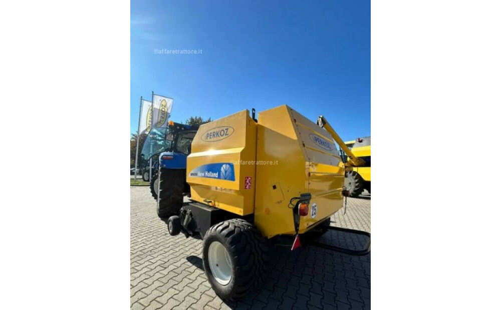 New Holland BR6090 Usato - 3