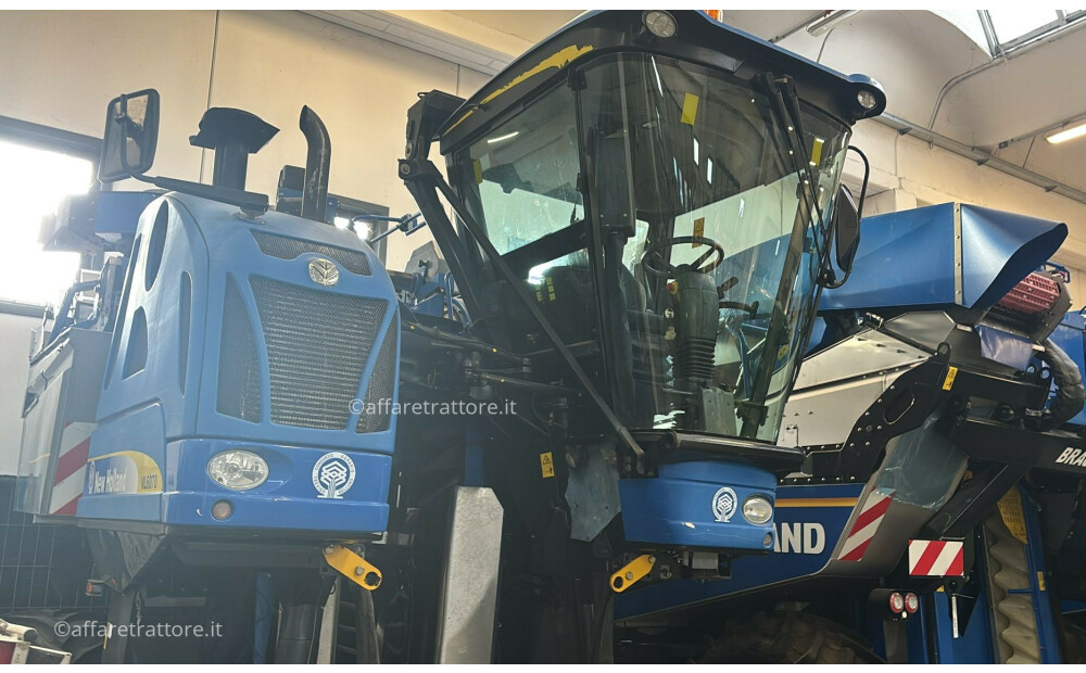 Vendemmiatrice New Holland Braud 6070VL - 7