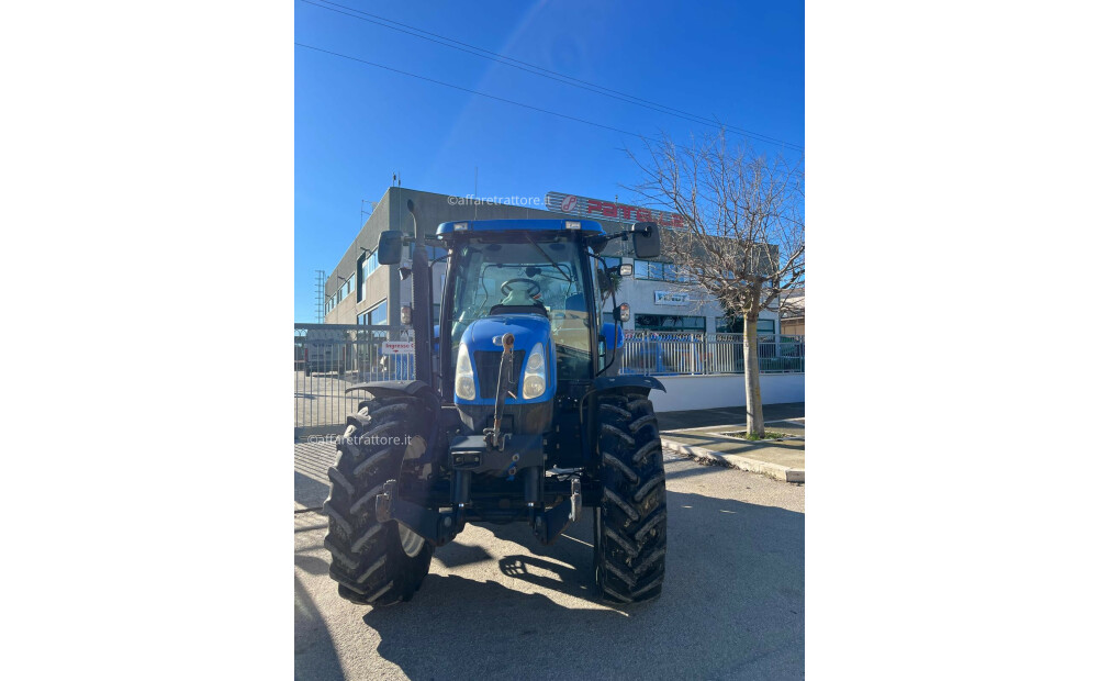 New Holland T6020 Usato - 5