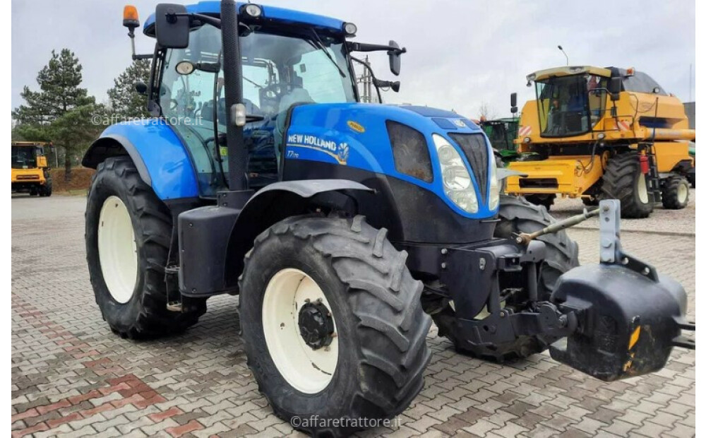 New Holland T7.170 Usato - 3