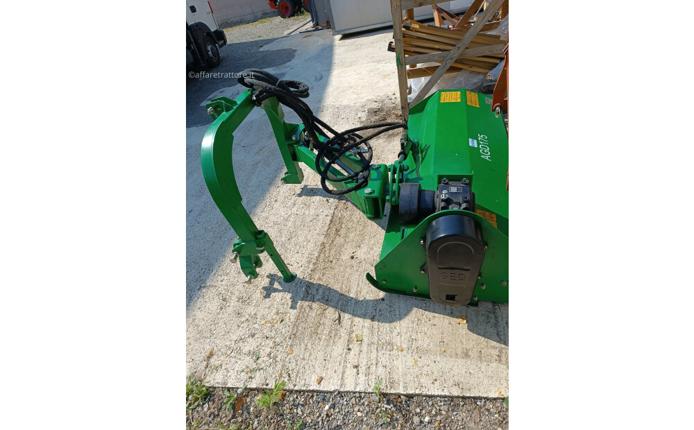 Trinciatrice laterale Geo AGD 175 Usata per trattori da 50-80 hp - 7