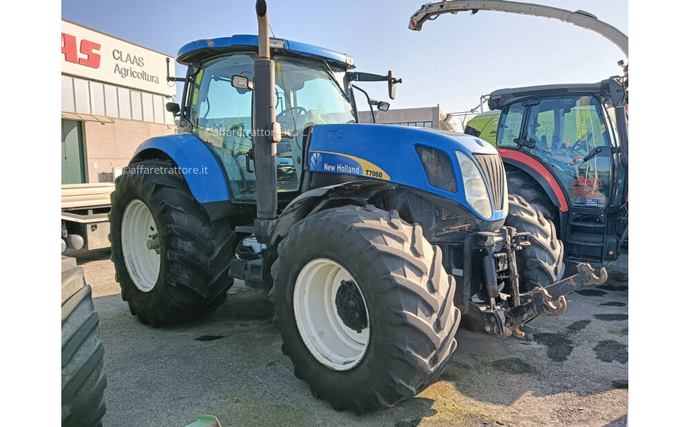 New Holland T7060 Usato - 1